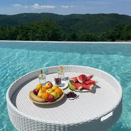 Andrea With Infinity Salty Pool Roč