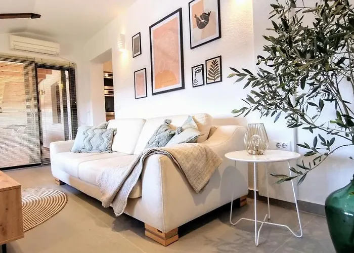 Feriehus Andrea With Infinity Salty Pool *