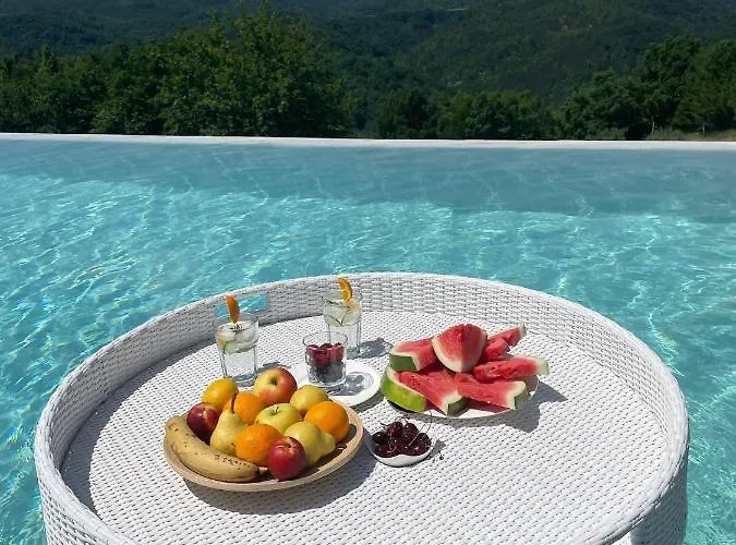 Andrea With Infinity Salty Pool Roč