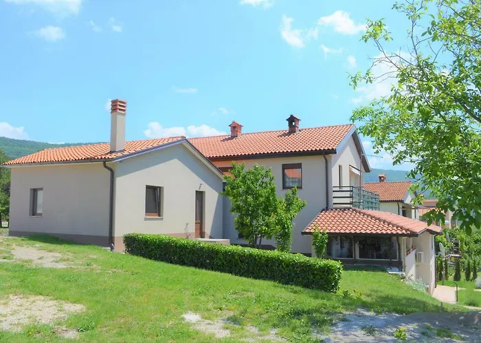 Feriehus Andrea With Infinity Salty Pool Roč