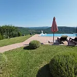 Hébergement de vacances Andrea With Infinity Salty Pool Roč