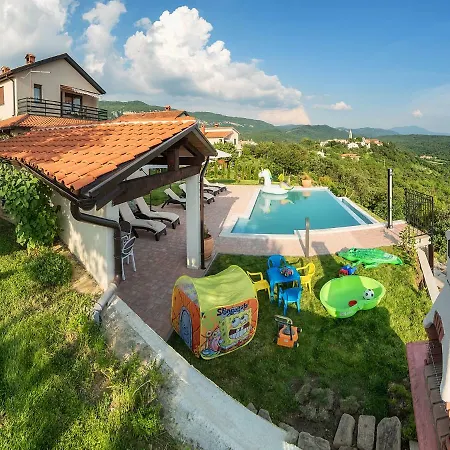 Andrea With Infinity Salty Pool Dom wakacyjny Roč